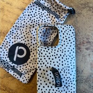 Loopy Case Black and White Speckled Design